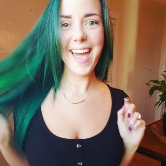 Meet your Posher, Jenna - Picture 1 of 1